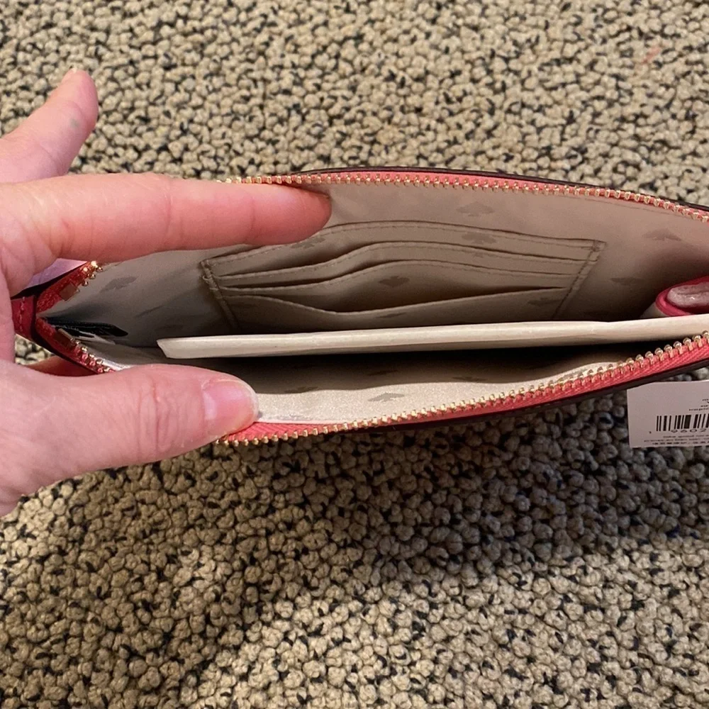 NWT Kate Spade Tropical Pink Staci Wristlet